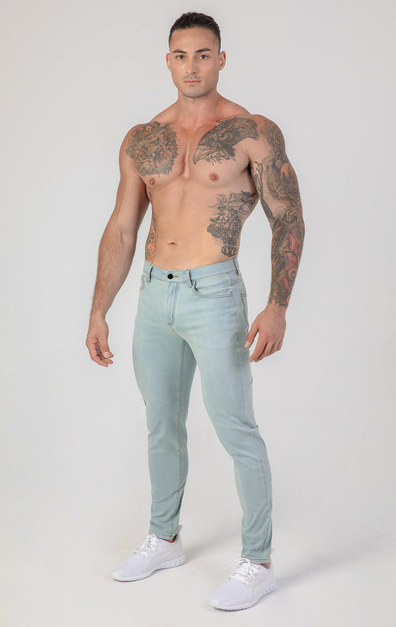 Contour Fit Jeans : Sky Blue