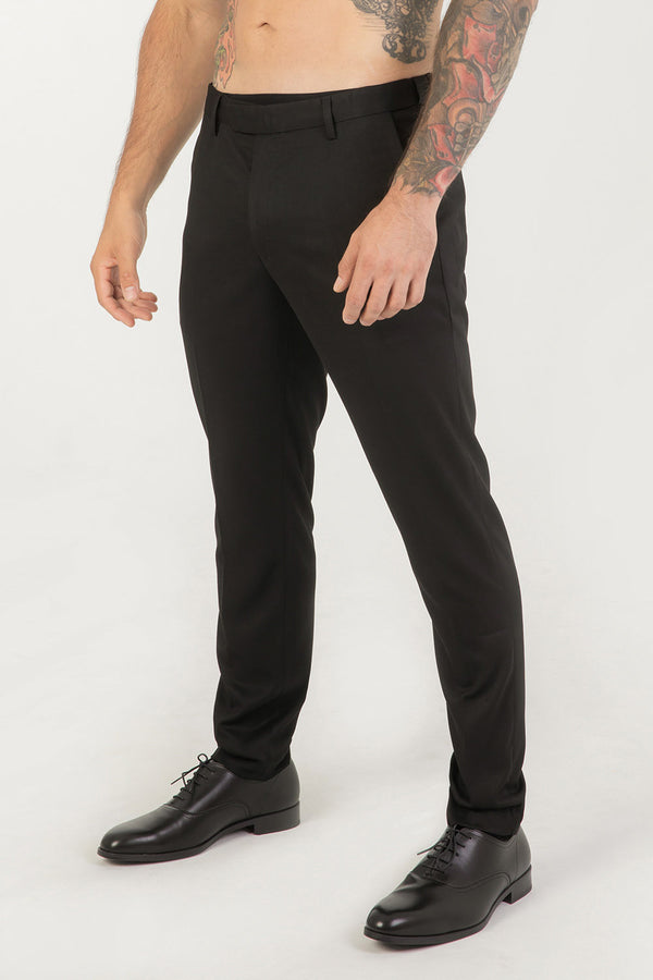 Contour Fit Pants : Black