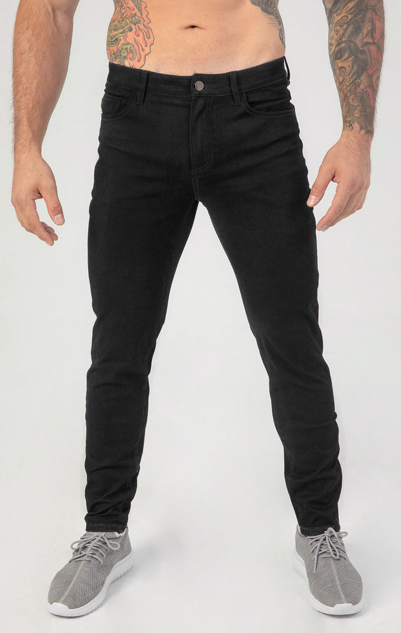 Contour Fit Jeans : Black