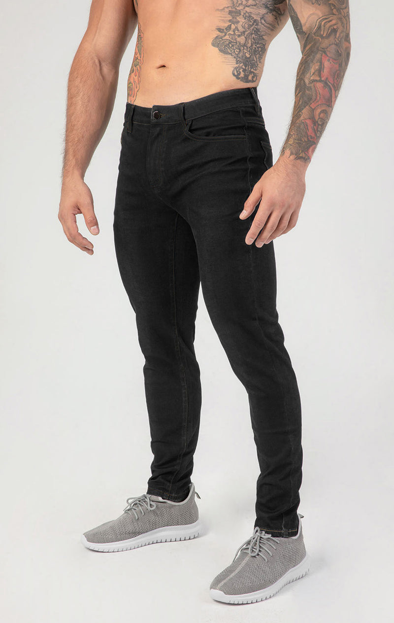 Contour Fit Jeans : Black